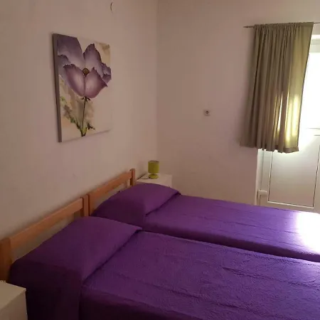 Apartment Ante